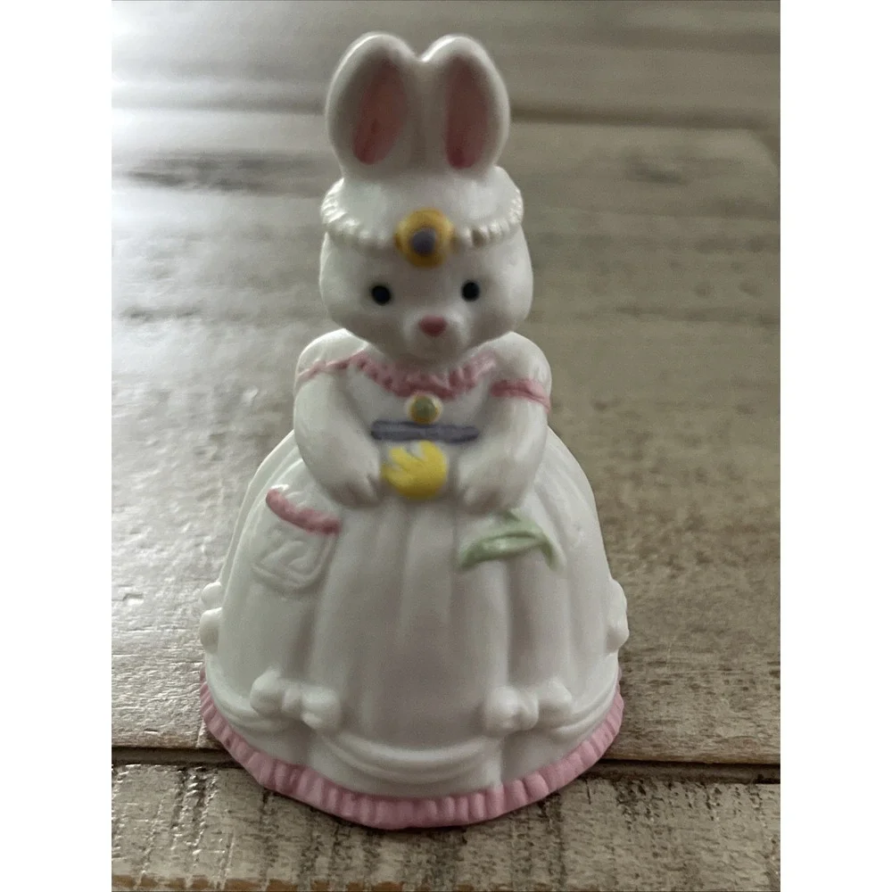 Hallmark Vintage Easter Ornaments Bells 1991 Lovely Lamb & 1992‎ Belle Bunny